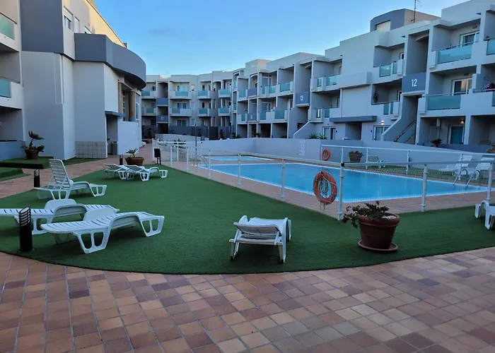 Beautiful, Modern In Sunny 公寓